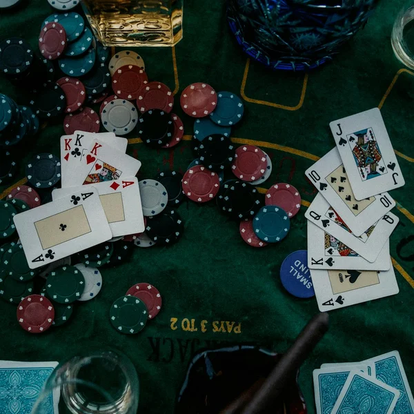 炸金花游戏棋牌游戏